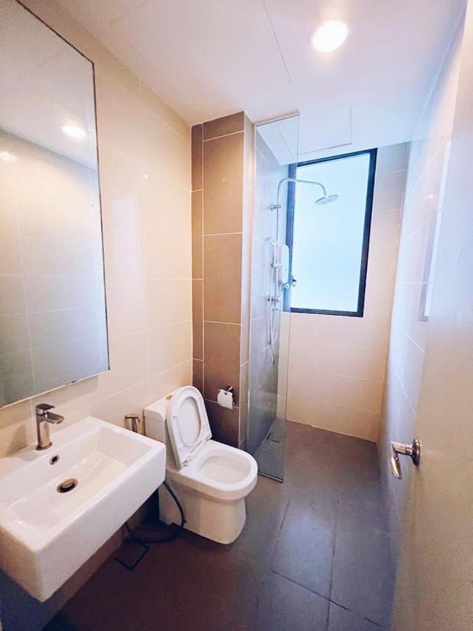 Connected Train 3 Bedrooms - Above Klgateway Mall 14 Kuala Lumpur Extérieur photo